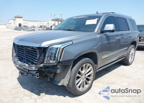 2018 Cadillac Escalade Premium Luxury z USA, uszkodzony, nr VIN 1GYS4CKJ4JR378446
